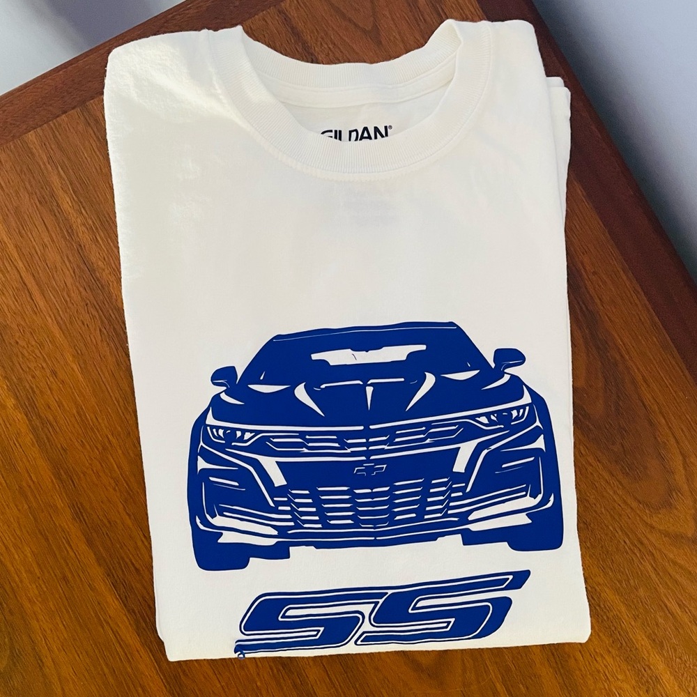 GILDAN mens t-shirt camaro ss cars